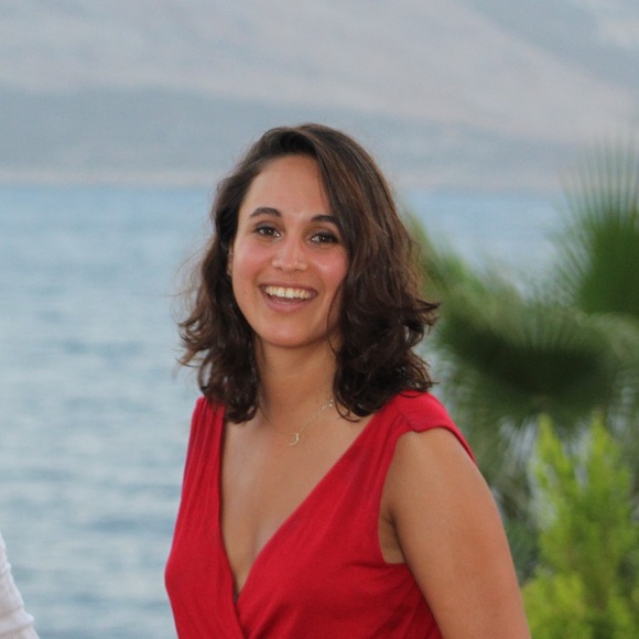 Meet your Posher, Clara - Picture 1 of 1